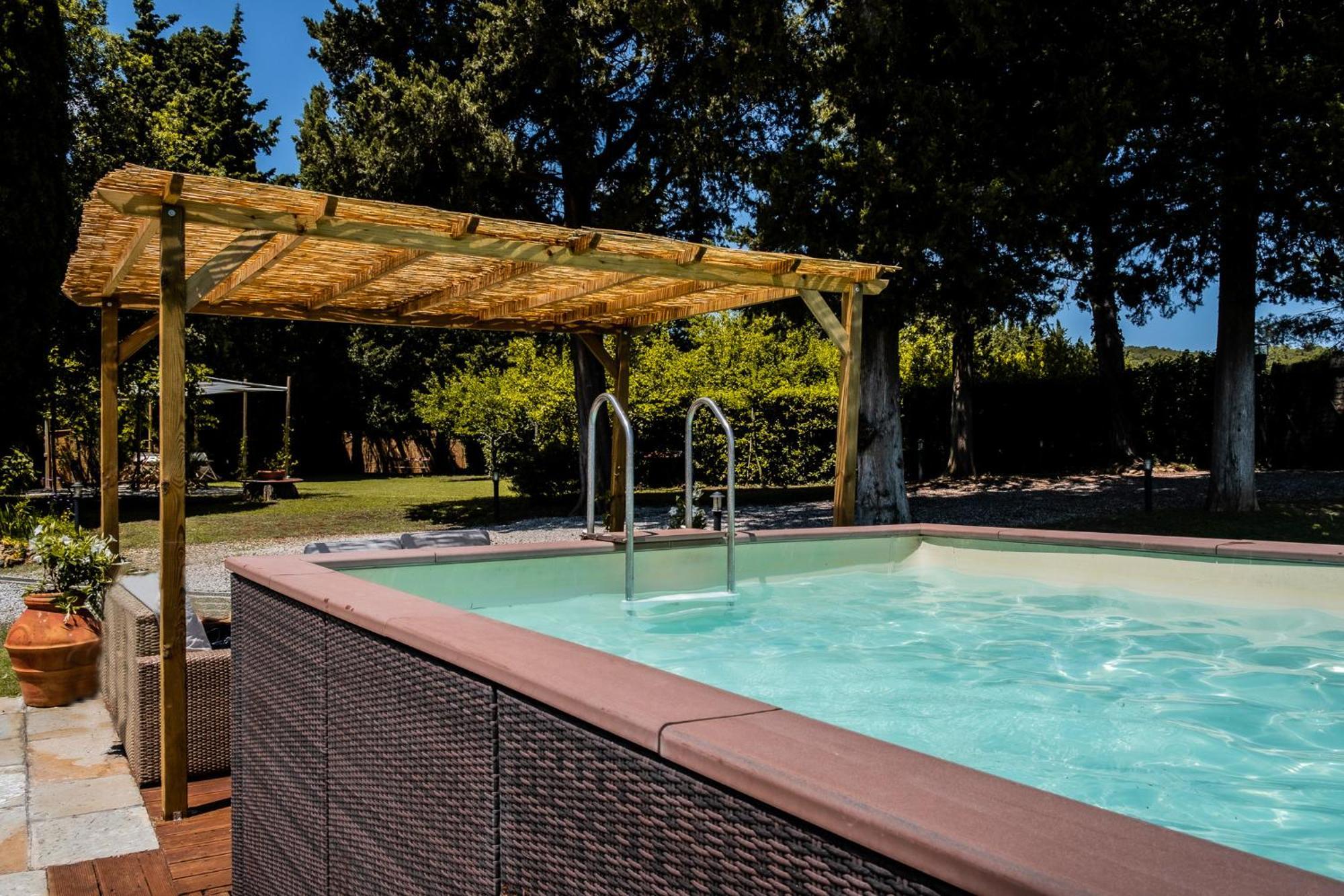 Casenuove Iii - Casale Con Giardino E Piscina Hébergement de vacances *