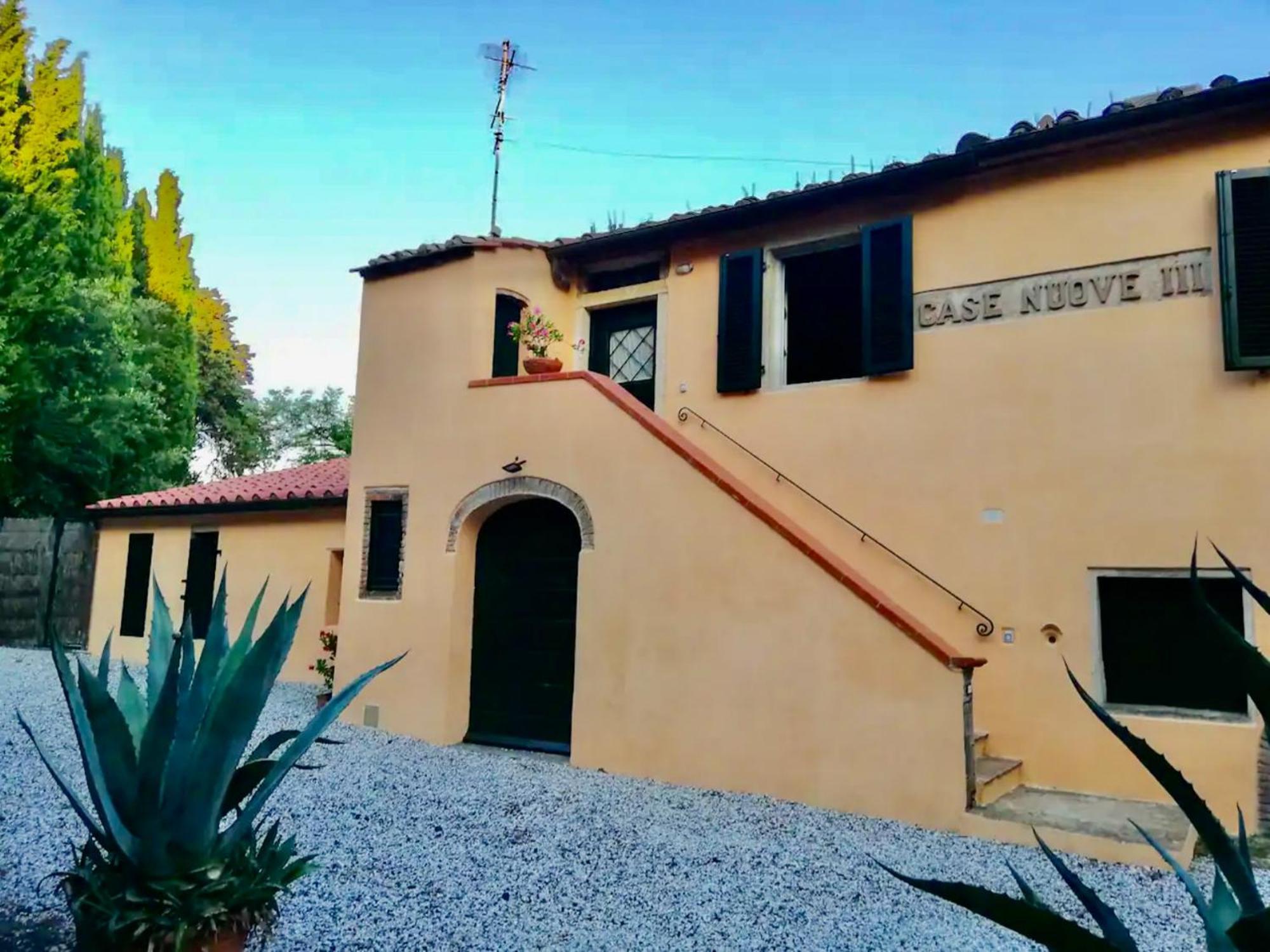 Hébergement de vacances Casenuove Iii - Casale Con Giardino E Piscina *